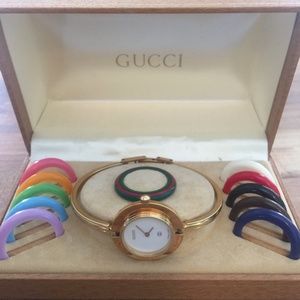 Gucci womans watch Bezel Vintage 1100L